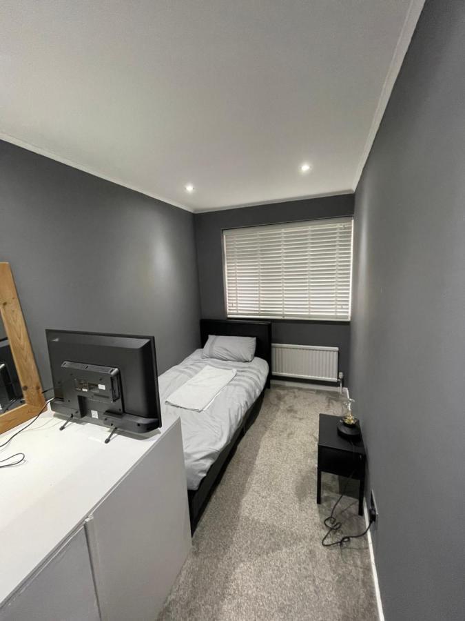 Tilbury Docks Rooms For Short Letting Eksteriør bilde